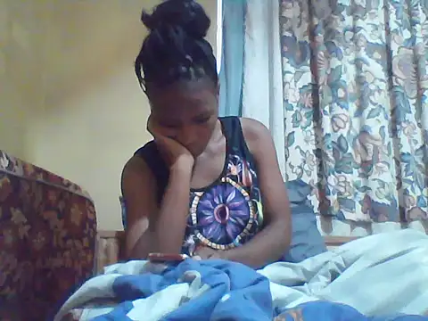 Snapshot of Smillie_prety chatting on 07-08-26, 04:50 Smillie prety online show from 07-08-26, 04:50