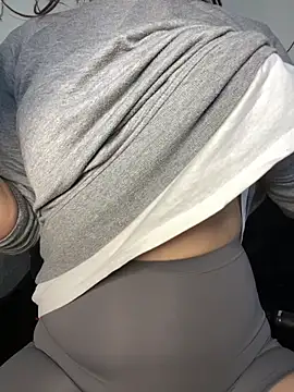 Snapshot of AlisaaRose chatting on 11-19-25, 08:36 AlisaaRose online show from 11-19-25, 08:36