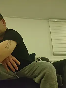 Snapshot of steviebigdick1992 chatting on 11-05-25, 06:19 steviebigdick1992 online show from 11-05-25, 06:19