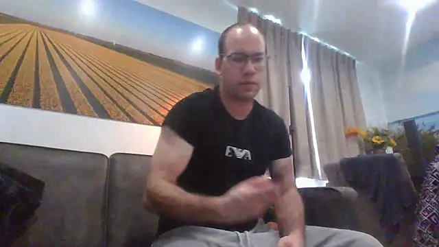 Snapshot of steviebigdick1992 chatting on 11-13-25, 11:42 steviebigdick1992 online show from 11-13-25, 11:42