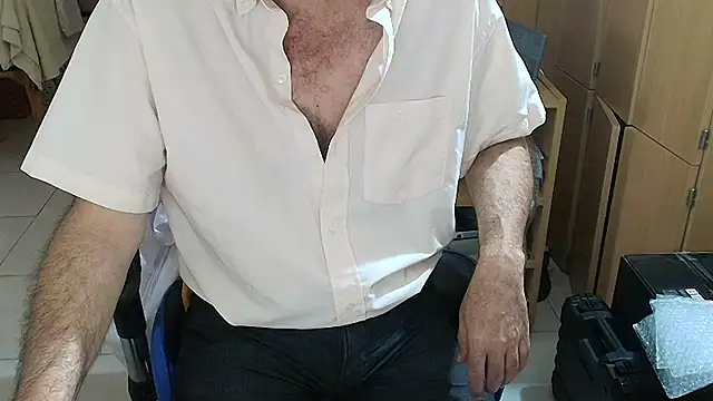 angelgarcia269 online show from 04-16-26, 11:11