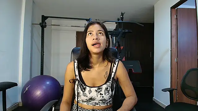 JuliKim  online show from 09-15-25, 01:00