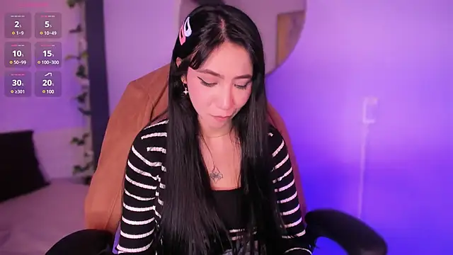 emma woods  online show from 12-28-24, 06:29