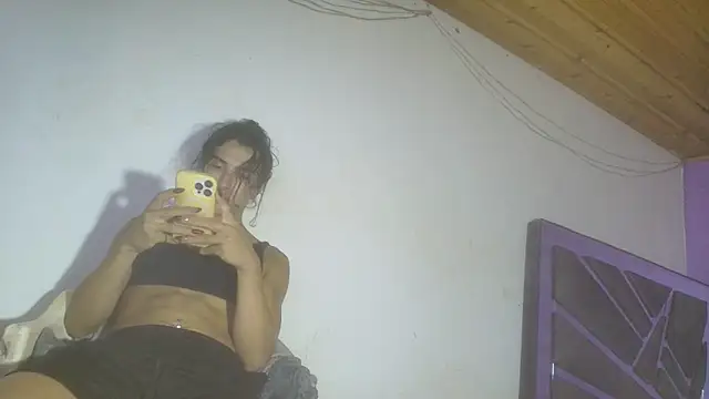 roxana collins online show from 10-21-25, 03:51