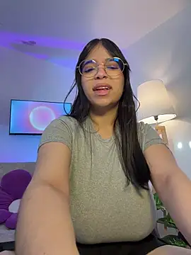 tati reyess online show from 05-22-26, 12:22