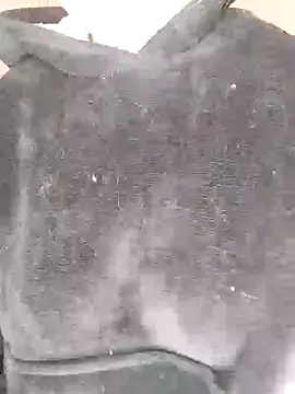 Snapshot of Mayoosh6 chatting on 12-29-24, 03:11 Mayoosh6 online show from 12-29-24, 03:11