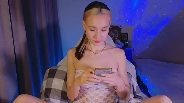 Snapshot of shey1i chatting on 01-18-26, 09:51 shey1i online show from 01-18-26, 09:51