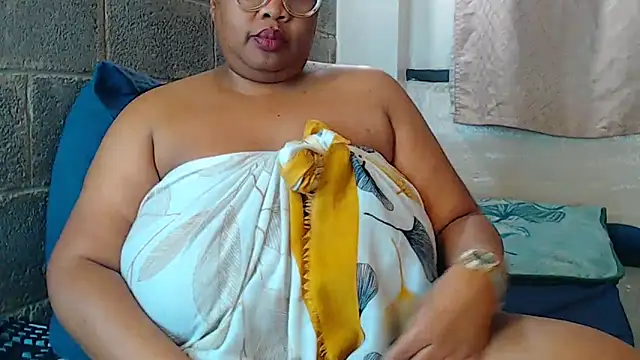 Snapshot of PASION_THUNDERX23 chatting on 10-26-25, 08:37 PASION THUNDERX23 online show from 10-26-25, 08:37