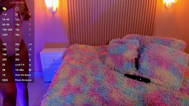 EmilyEvans7 online show from 03-18-25, 07:42