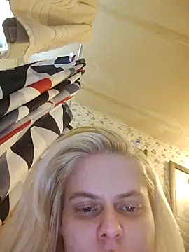 Snapshot of AshleyDalton101 chatting on 03-12-26, 03:18 AshleyDalton101 online show from 03-12-26, 03:18