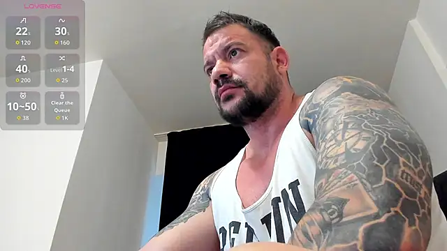 Snapshot of musclemonster31 chatting on 06-30-26, 03:18 musclemonster31 online show from 06-30-26, 03:18