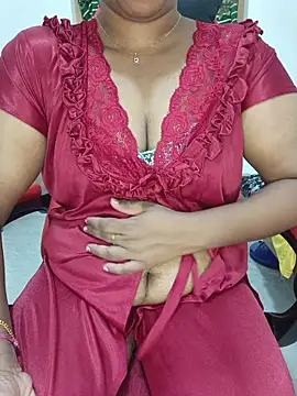 Snapshot of Malluivaniya chatting on 11-21-25, 07:07 Malluivaniya online show from 11-21-25, 07:07