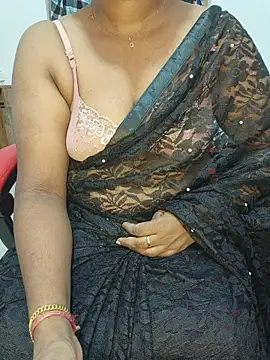 Snapshot of Malluivaniya chatting on 11-29-25, 06:11 Malluivaniya online show from 11-29-25, 06:11