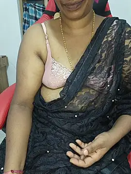 Snapshot of Malluivaniya chatting on 12-05-25, 06:48 Malluivaniya online show from 12-05-25, 06:48