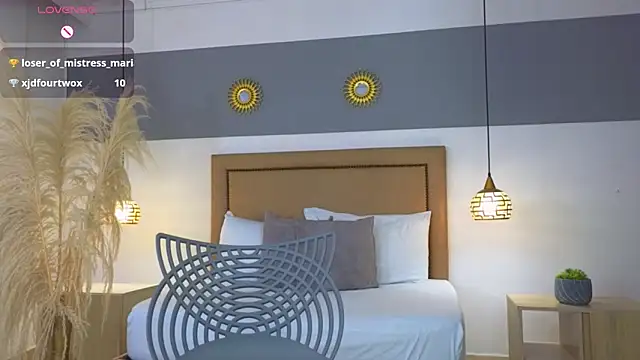 riley sierra online show from 02-13-25, 04:17