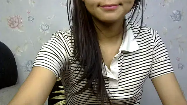 Snapshot of cute_sapna chatting on 12-17-24, 08:23 cute sapna online show from 12-17-24, 08:23