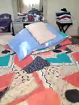 Snapshot of makaviwe chatting on 03-19-25, 11:06 makaviwe online show from 03-19-25, 11:06