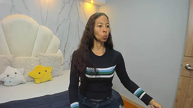 Rosalinda Cortez online show from 12-18-24, 12:29