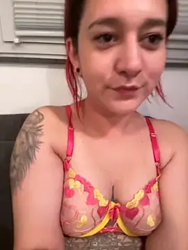 Snapshot of Tamy-Love chatting on 09-20-25, 08:32 Tamy-Love online show from 09-20-25, 08:32