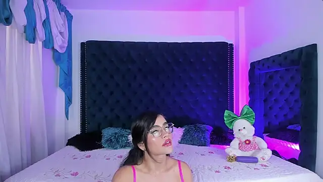 nikolsmithh online show from 12-16-25, 07:19