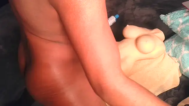 Carolinayoungin online show from 01-28-25, 11:07