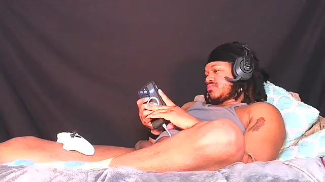 Carolinayoungin online show from 04-23-26, 10:23