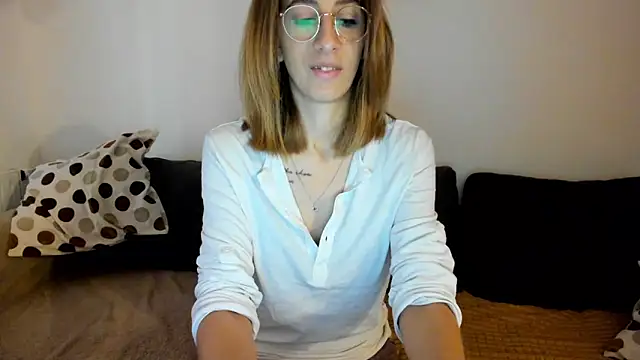 Snapshot of DesireMore90 chatting on 12-05-24, 08:00 DesireMore90 online show from 12-05-24, 08:00
