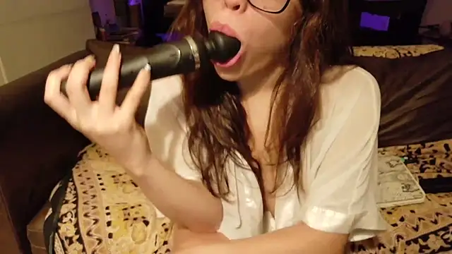 Snapshot of ginakatana chatting on 01-18-26, 05:33 ginakatana online show from 01-18-26, 05:33