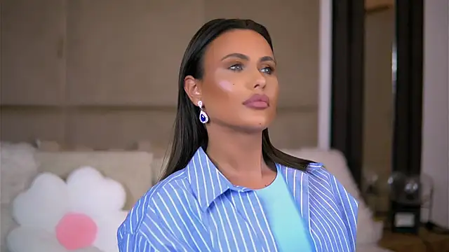 Snapshot of AnaisBellas chatting on 02-22-25, 02:39 AnaisBellas online show from 02-22-25, 02:39