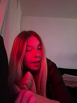 VeraSerephina online show from 03-17-25, 12:08