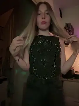 VeraSerephina online show from 12-13-25, 08:25