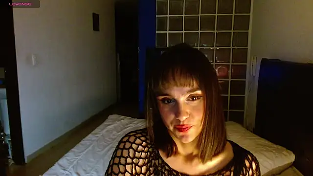 Snapshot of collette_beaufoy_ chatting on 02-12-25, 11:51 collette beaufoy online show from 02-12-25, 11:51