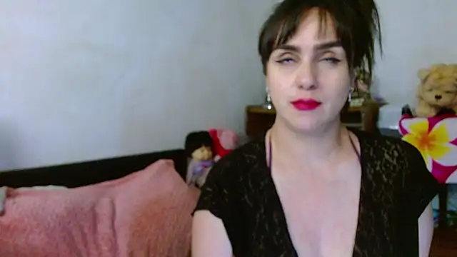 collette beaufoy  online show from 04-12-26, 07:02