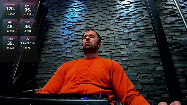 Snapshot of David_Big_Daddy chatting on 03-08-25, 07:31 David Big Daddy online show from 03-08-25, 07:31