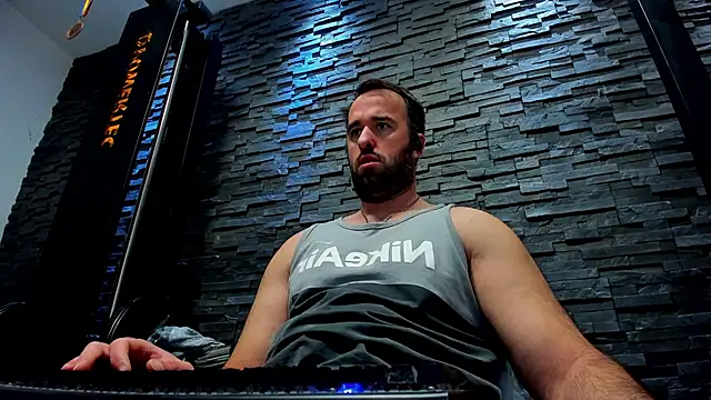 Snapshot of David_Big_Daddy chatting on 03-18-25, 07:10 David Big Daddy online show from 03-18-25, 07:10