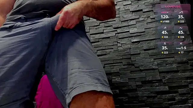 Snapshot of David_Big_Daddy chatting on 09-08-25, 09:47 David Big Daddy online show from 09-08-25, 09:47