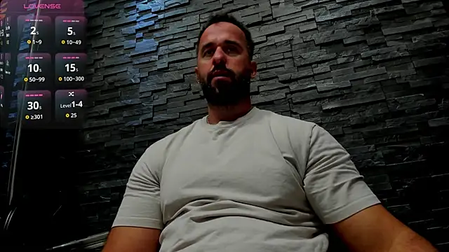 Snapshot of David_Big_Daddy chatting on 09-17-25, 06:09 David Big Daddy online show from 09-17-25, 06:09