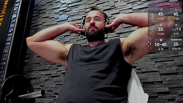 Snapshot of David_Big_Daddy chatting on 10-01-25, 06:47 David Big Daddy online show from 10-01-25, 06:47