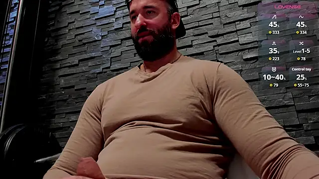 Snapshot of David_Big_Daddy chatting on 10-03-25, 07:00 David Big Daddy online show from 10-03-25, 07:00