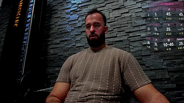 Snapshot of David_Big_Daddy chatting on 10-16-25, 02:01 David Big Daddy online show from 10-16-25, 02:01