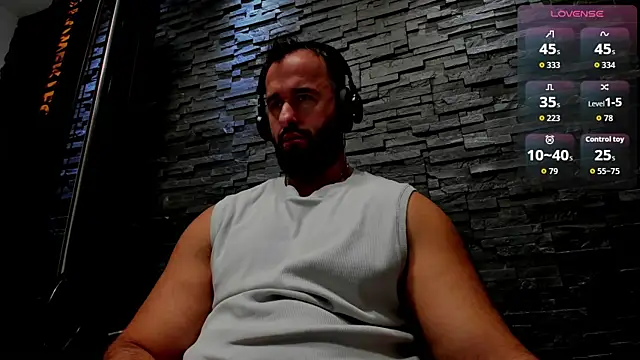 Snapshot of David_Big_Daddy chatting on 10-16-25, 10:55 David Big Daddy online show from 10-16-25, 10:55