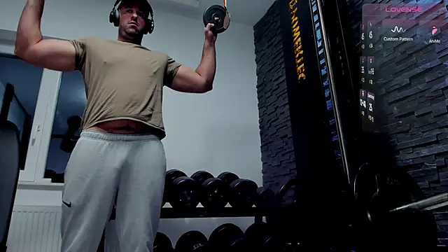 Snapshot of David_Big_Daddy chatting on 11-01-25, 09:28 David Big Daddy online show from 11-01-25, 09:28