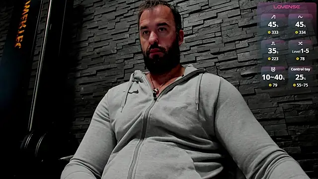 Snapshot of David_Big_Daddy chatting on 11-25-25, 02:39 David Big Daddy online show from 11-25-25, 02:39