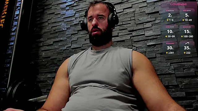 Snapshot of David_Big_Daddy chatting on 12-04-25, 08:06 David Big Daddy online show from 12-04-25, 08:06