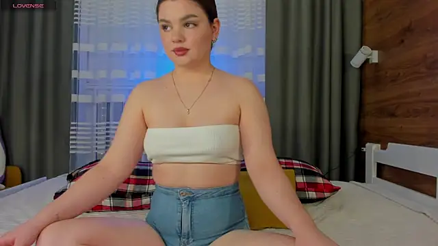 Snapshot of Elizabeth_Hottie_ chatting on 12-06-24, 11:47 Elizabeth Hottie online show from 12-06-24, 11:47