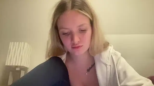 Snapshot of mariemelissah chatting on 01-19-25, 05:28 mariemelissah online show from 01-19-25, 05:28
