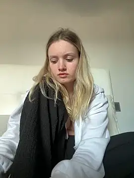 Snapshot of mariemelissah chatting on 03-21-25, 05:56 mariemelissah online show from 03-21-25, 05:56