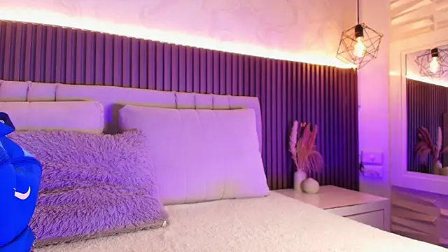 SHANONCLARK online show from 01-09-26, 07:15