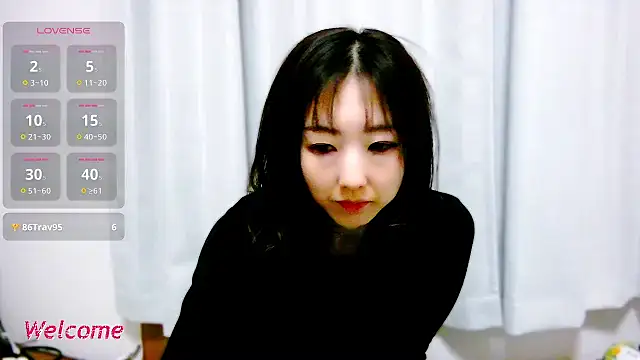 Snapshot of Love_me_Eri_ chatting on 12-15-24, 07:35 Love me Eri online show from 12-15-24, 07:35