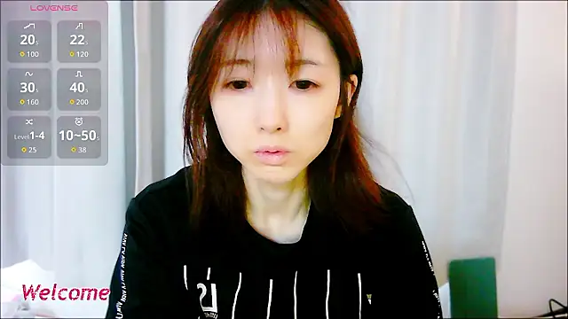 Snapshot of Love_me_Eri_ chatting on 09-29-25, 10:58 Love me Eri online show from 09-29-25, 10:58